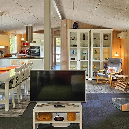 3 Bedroom Gorgeous In Romo *